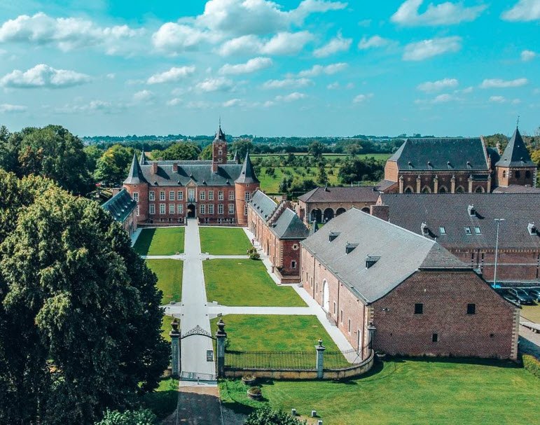 Kasteel Ten Bieze, Zwalm, Belgium